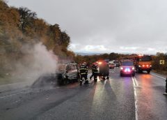 Autoutilitară distrusă de flăcări pe centura Vâlcele-Apahida! Pompierii au intervenit de urgență